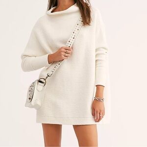 Free People Ottoman Slouchy Tunic Sweater Size XS Mock Neck Ribbed Stretch White